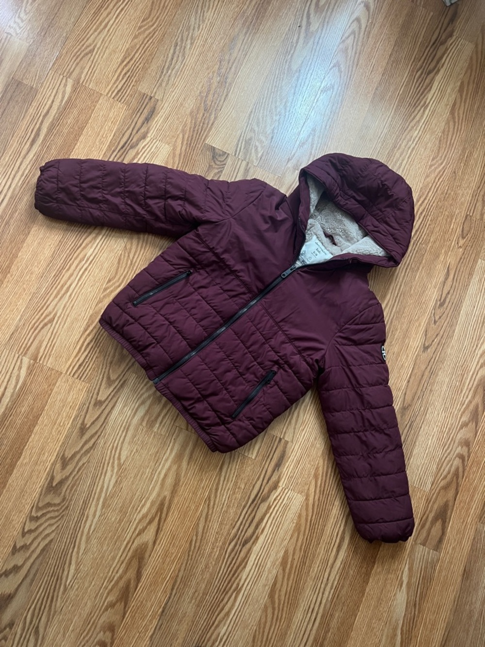 abercrombie kids Quilted Hooded Puffer Jacket in Burgundy